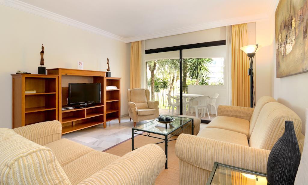 Club Jardines Del Puerto Apartment มาร์เบยา ภายนอก รูปภาพ